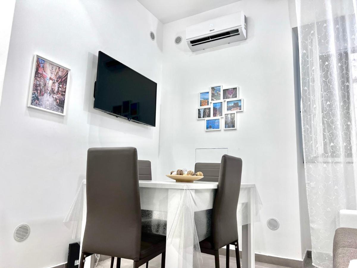 Casa Vacanza Da Zia Susetta 나폴리 외부 사진